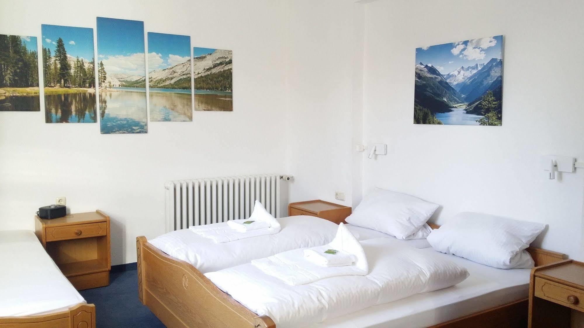Hotel Hasen Kaufbeuren Allgaeu Екстер'єр фото